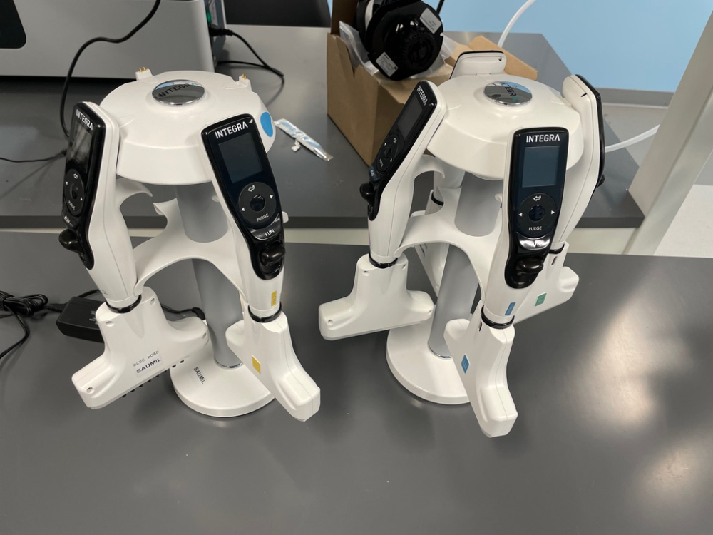 Image of Integra Electronic Multichannel Pipettes w/Stand - Quantity 2